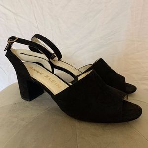 ANNE KLEIN suede heels